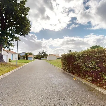 Villa Terre Et Avec Piscine Privee